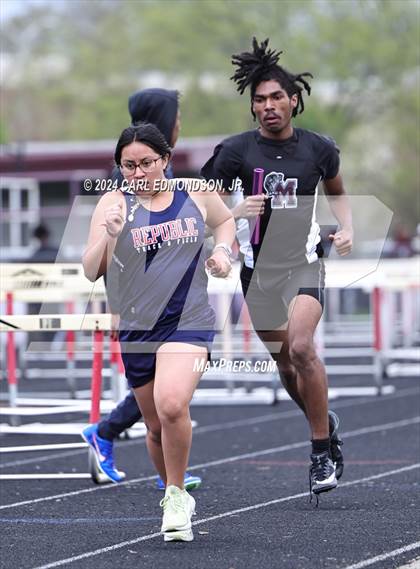 Thumbnail 2 in Maplewood Home Meet photogallery.