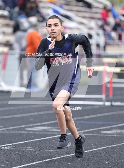 Thumbnail 2 in Maplewood Home Meet photogallery.