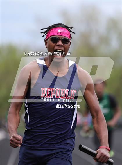 Thumbnail 2 in Maplewood Home Meet photogallery.
