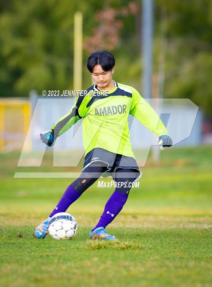 Thumbnail 3 in Millennium vs. Amador Valley photogallery.