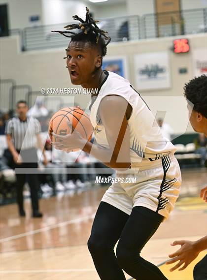 Thumbnail 3 in Salesian College Preparatory vs. Damien (Damien Classic) photogallery.