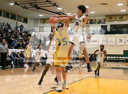 Thumbnail 2 in Salesian College Preparatory vs. Damien (Damien Classic) photogallery.