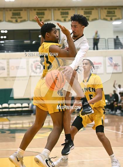 Thumbnail 2 in Salesian College Preparatory vs. Damien (Damien Classic) photogallery.