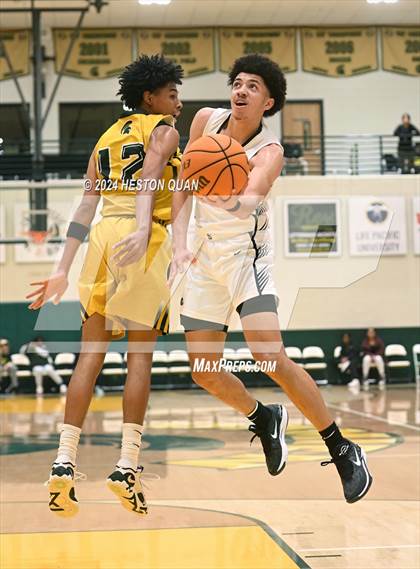 Thumbnail 3 in Salesian College Preparatory vs. Damien (Damien Classic) photogallery.