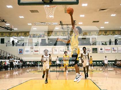 Thumbnail 3 in Salesian College Preparatory vs. Damien (Damien Classic) photogallery.