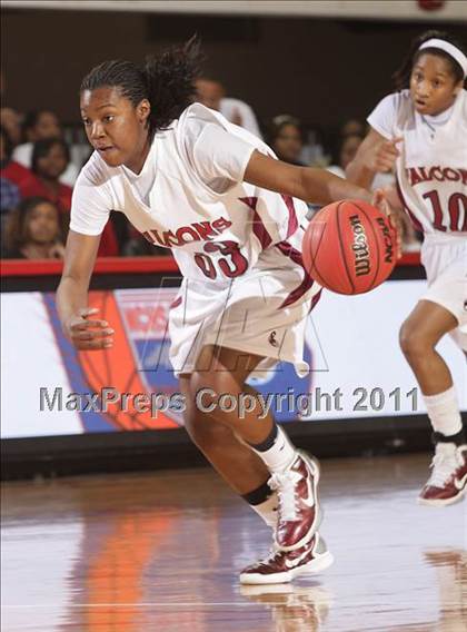 Thumbnail 3 in South Central vs. Hickory (NCHSAA 3A Final) photogallery.