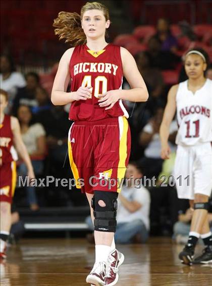 Thumbnail 1 in South Central vs. Hickory (NCHSAA 3A Final) photogallery.