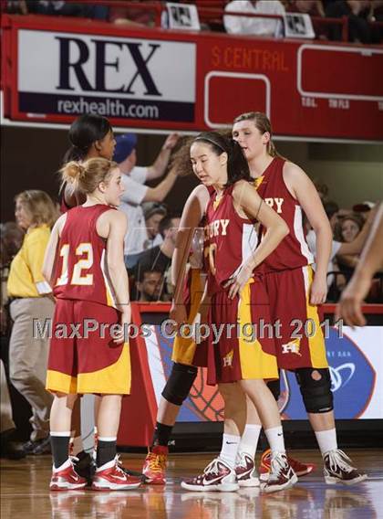 Thumbnail 2 in South Central vs. Hickory (NCHSAA 3A Final) photogallery.