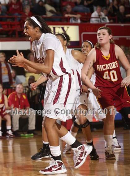 Thumbnail 3 in South Central vs. Hickory (NCHSAA 3A Final) photogallery.