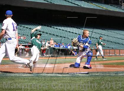 Thumbnail 3 in St. Ignatius vs. Sacred Heart Cathedral photogallery.