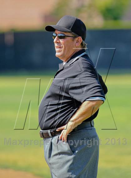 Thumbnail 1 in Saugus @ Hart photogallery.