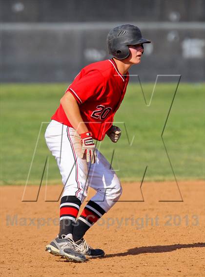 Thumbnail 3 in Saugus @ Hart photogallery.