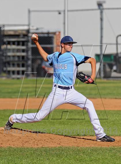 Thumbnail 3 in Saugus @ Hart photogallery.