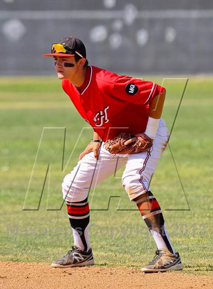 Thumbnail 3 in Saugus @ Hart photogallery.