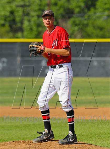 Thumbnail 2 in Saugus @ Hart photogallery.