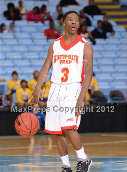 Thumbnail 3 in Winston-Salem Prep vs. Plymouth (NCHSAA 1A Final) photogallery.