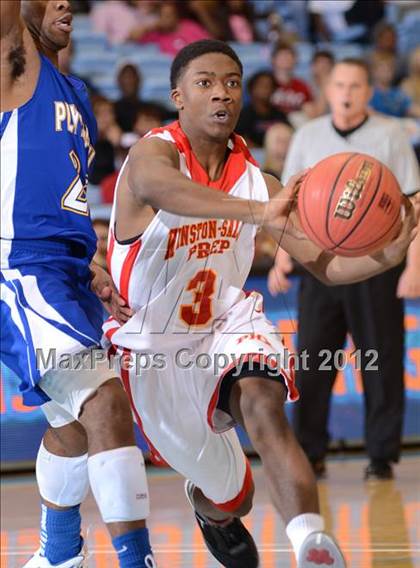 Thumbnail 1 in Winston-Salem Prep vs. Plymouth (NCHSAA 1A Final) photogallery.