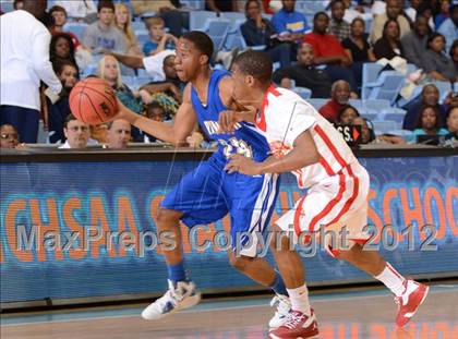 Thumbnail 3 in Winston-Salem Prep vs. Plymouth (NCHSAA 1A Final) photogallery.