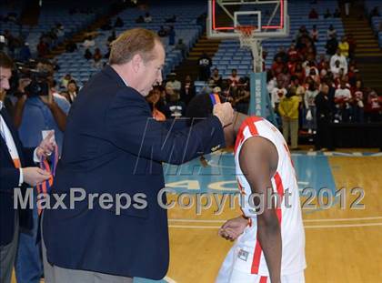 Thumbnail 3 in Winston-Salem Prep vs. Plymouth (NCHSAA 1A Final) photogallery.