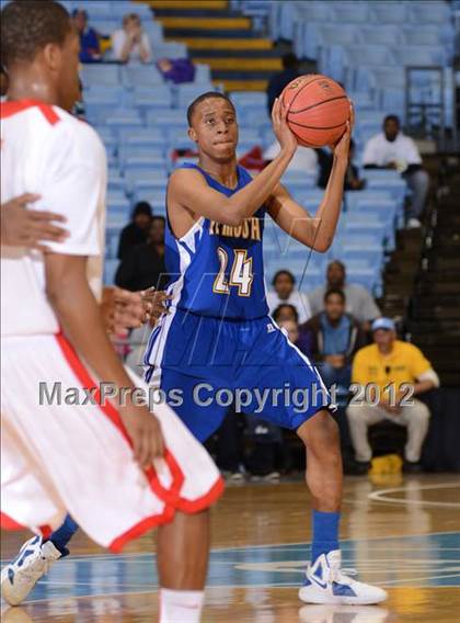 Thumbnail 1 in Winston-Salem Prep vs. Plymouth (NCHSAA 1A Final) photogallery.