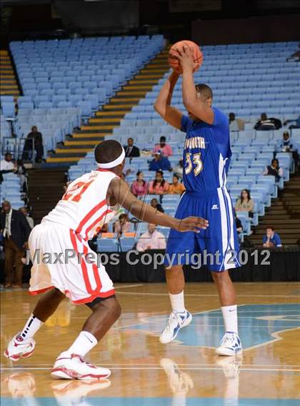 Thumbnail 1 in Winston-Salem Prep vs. Plymouth (NCHSAA 1A Final) photogallery.