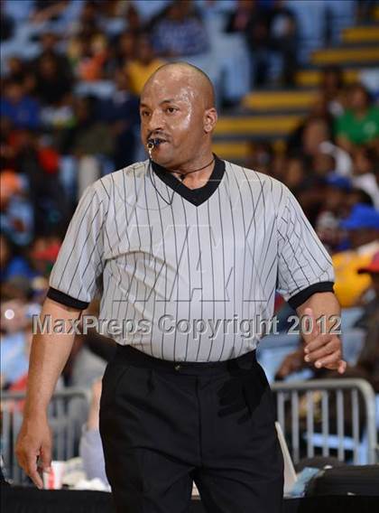 Thumbnail 1 in Winston-Salem Prep vs. Plymouth (NCHSAA 1A Final) photogallery.