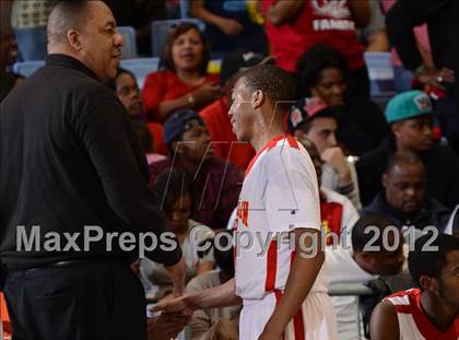 Thumbnail 2 in Winston-Salem Prep vs. Plymouth (NCHSAA 1A Final) photogallery.