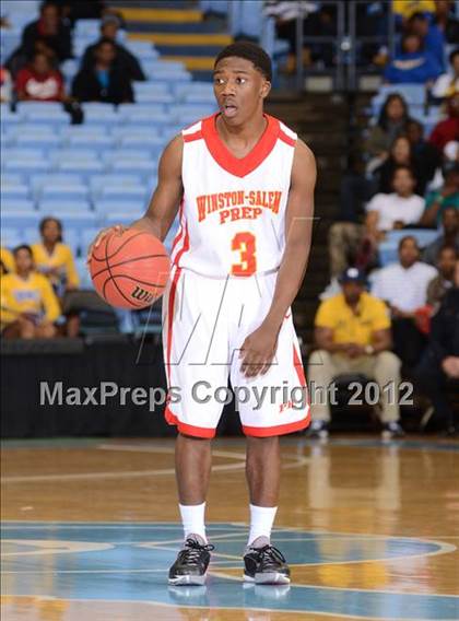 Thumbnail 1 in Winston-Salem Prep vs. Plymouth (NCHSAA 1A Final) photogallery.