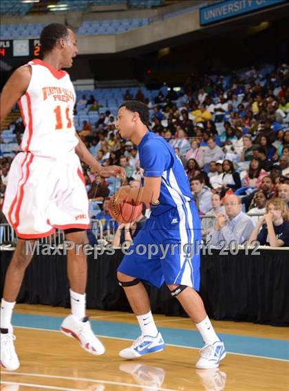 Thumbnail 3 in Winston-Salem Prep vs. Plymouth (NCHSAA 1A Final) photogallery.