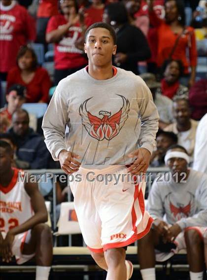 Thumbnail 1 in Winston-Salem Prep vs. Plymouth (NCHSAA 1A Final) photogallery.