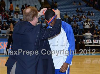 Thumbnail 1 in Winston-Salem Prep vs. Plymouth (NCHSAA 1A Final) photogallery.
