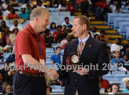 Thumbnail 2 in Winston-Salem Prep vs. Plymouth (NCHSAA 1A Final) photogallery.