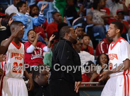 Thumbnail 1 in Winston-Salem Prep vs. Plymouth (NCHSAA 1A Final) photogallery.