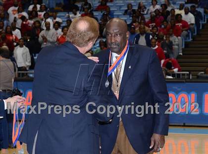 Thumbnail 2 in Winston-Salem Prep vs. Plymouth (NCHSAA 1A Final) photogallery.