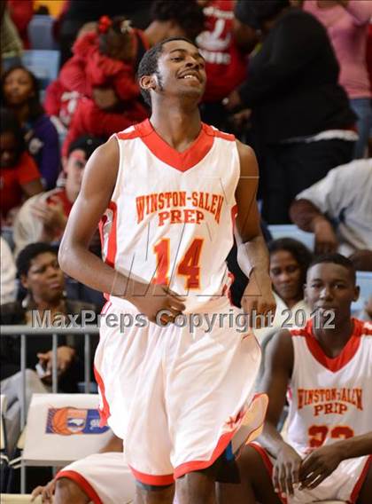 Thumbnail 3 in Winston-Salem Prep vs. Plymouth (NCHSAA 1A Final) photogallery.