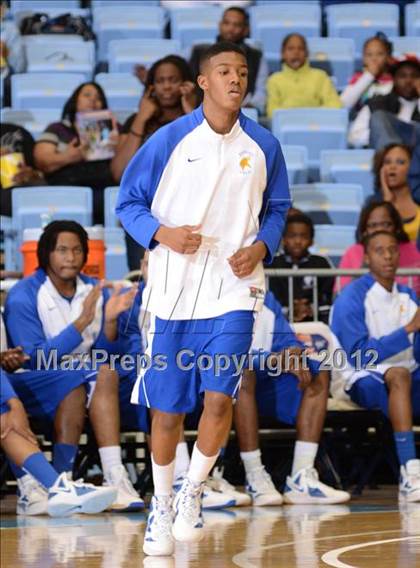 Thumbnail 3 in Winston-Salem Prep vs. Plymouth (NCHSAA 1A Final) photogallery.