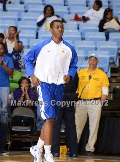 Thumbnail 2 in Winston-Salem Prep vs. Plymouth (NCHSAA 1A Final) photogallery.