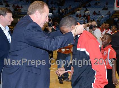 Thumbnail 1 in Winston-Salem Prep vs. Plymouth (NCHSAA 1A Final) photogallery.