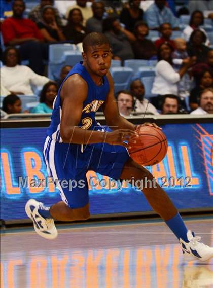 Thumbnail 1 in Winston-Salem Prep vs. Plymouth (NCHSAA 1A Final) photogallery.