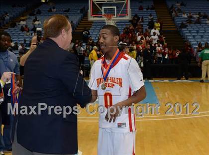 Thumbnail 2 in Winston-Salem Prep vs. Plymouth (NCHSAA 1A Final) photogallery.