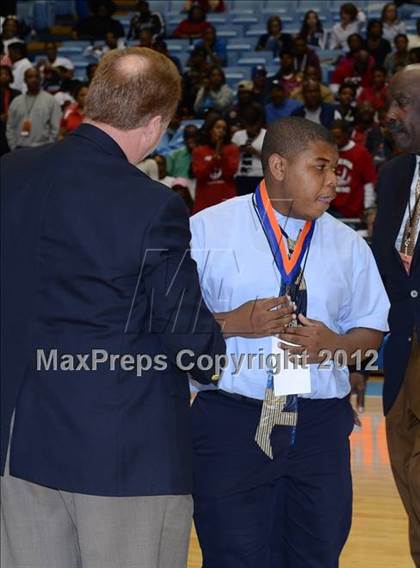 Thumbnail 1 in Winston-Salem Prep vs. Plymouth (NCHSAA 1A Final) photogallery.