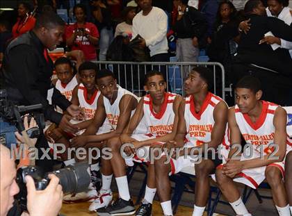 Thumbnail 1 in Winston-Salem Prep vs. Plymouth (NCHSAA 1A Final) photogallery.