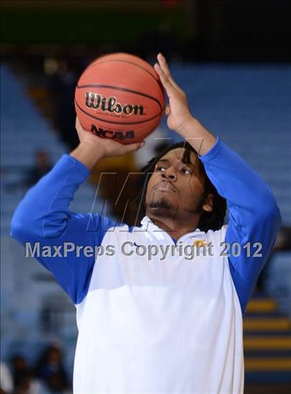 Thumbnail 3 in Winston-Salem Prep vs. Plymouth (NCHSAA 1A Final) photogallery.