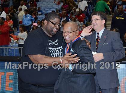Thumbnail 3 in Winston-Salem Prep vs. Plymouth (NCHSAA 1A Final) photogallery.