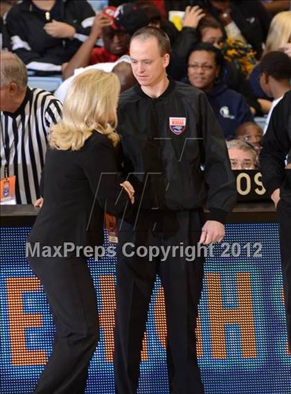 Thumbnail 3 in Winston-Salem Prep vs. Plymouth (NCHSAA 1A Final) photogallery.