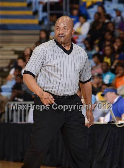 Thumbnail 3 in Winston-Salem Prep vs. Plymouth (NCHSAA 1A Final) photogallery.
