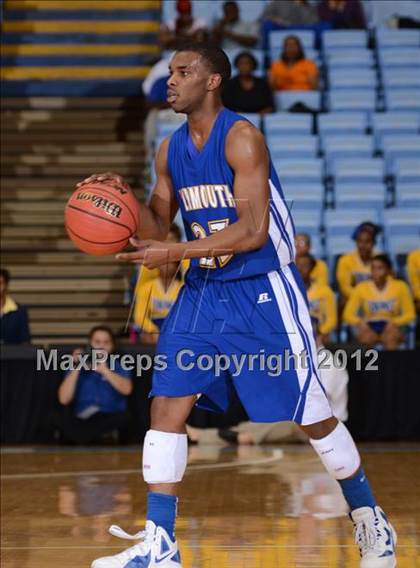 Thumbnail 2 in Winston-Salem Prep vs. Plymouth (NCHSAA 1A Final) photogallery.