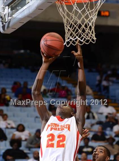 Thumbnail 3 in Winston-Salem Prep vs. Plymouth (NCHSAA 1A Final) photogallery.