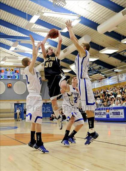 Thumbnail 2 in Oak Ridge @ Rocklin (Rocklin Holiday Classic) photogallery.