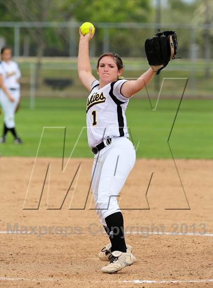 Thumbnail 1 in Tracy vs. Hughson (Nor Cal Classic) photogallery.